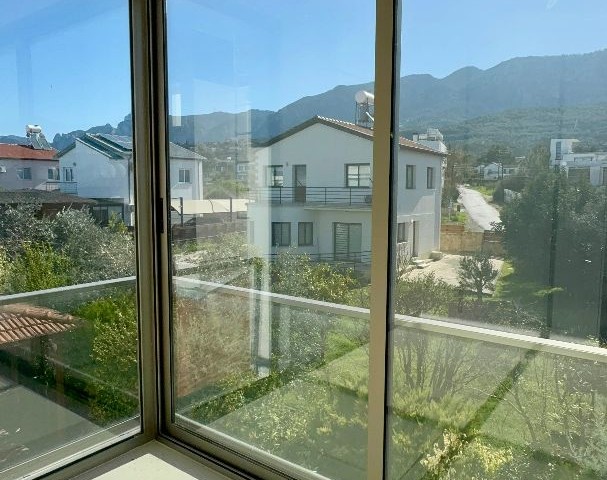 Girne, Alsancak'ta satılık 5+1 villa - Fotoğraf 2