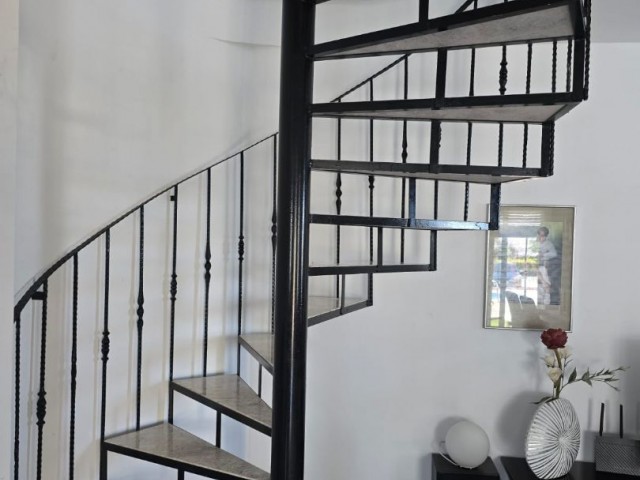 Girne, Alsancak'ta satılık 1+1 loft daire - Fotoğraf 1