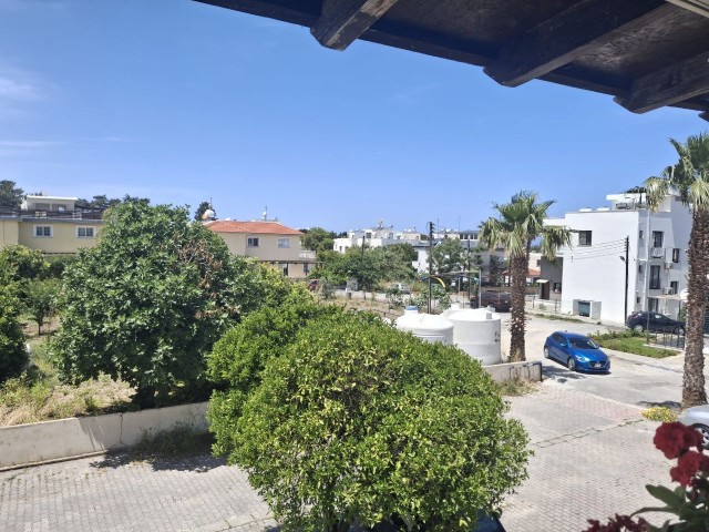 Girne, Karaoğlanoğlu bölgesinde satılık 1+1 penthouse daire - Fotoğraf 3