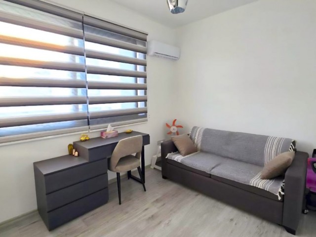Alsancak'ta satılık özel bahçeli 2+1 daire - Fotoğraf 1