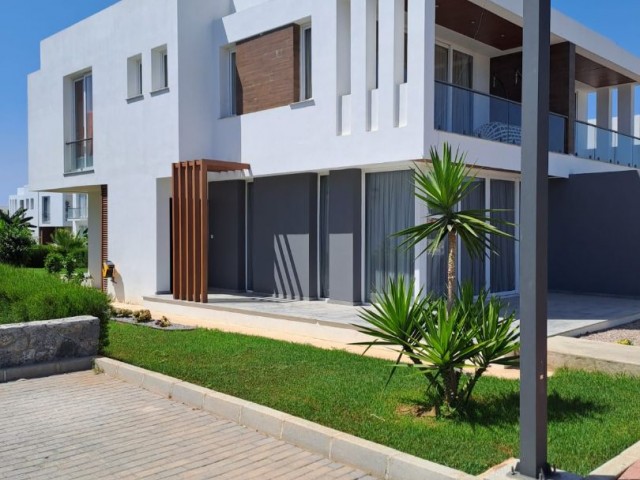 Girne, Alsancak'ta satılık 3+1 villa - Fotoğraf 1