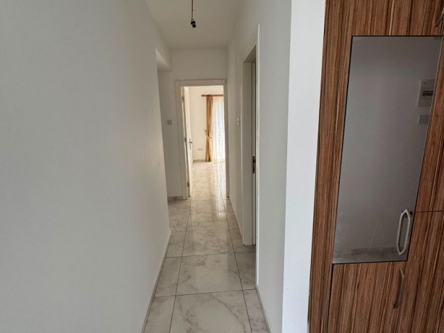 Girne Türk Mahallesi’nde 3+1 Satılık Daire - Fotoğraf 3