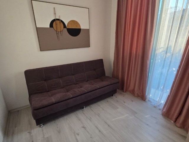 Karşıyaka'da Çatı Teraslı Modern 3+1 Villa - Fotoğraf 4