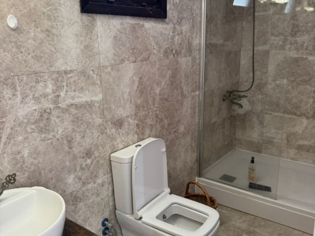 Girne, Çatalköy bölgesinde satılık 4+2 villa