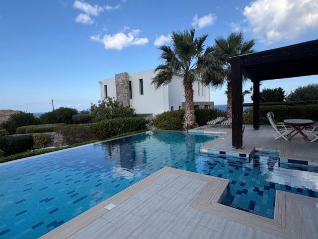 Girne, Esentepe'de satılık 3+1 villa