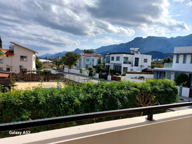 GİRNE ALSANCAK BÖLGESİNDE NEZİH BİR BÖLGEDE 1552M2 BAHÇA ALANI İÇERİSİNDE GENİŞ EŞYALI 13 YILLIK MUHTEŞEM BAHÇE DİZAYNI MEYVA AĞAÇLARI ÖZEL BİTKİLERİN BULUNDUĞU SATILIK VİLLA