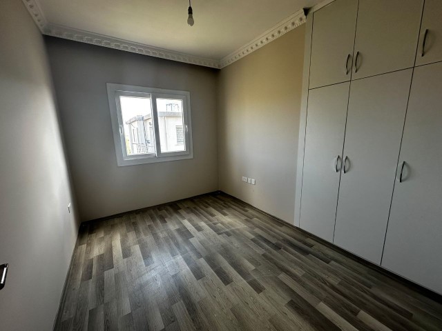 LEFKOŞA    ALAYKÖYDE  SATILIK  İKİZ  3+1  VİLLA