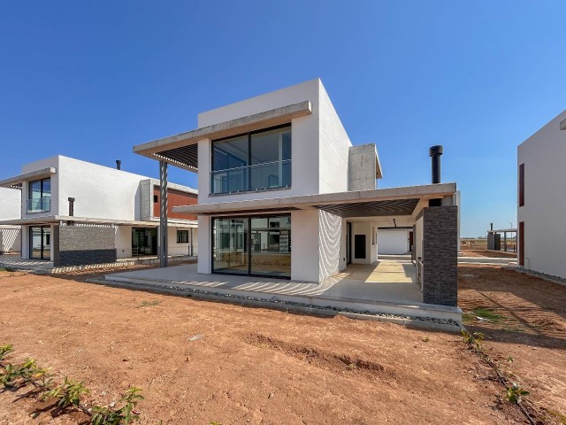 Satılık Villa-Long Beach, İskele