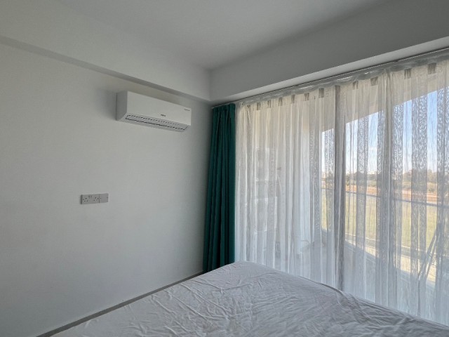 Gaziveren’de Denize Sıfır Site İçerisinde Şık SATILIK 1+1 Daire
