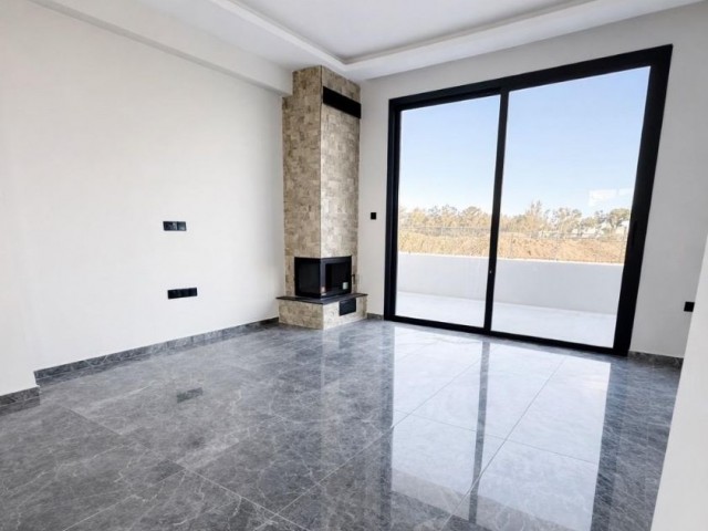 Hamitköy Bölgesinde 4+1 225m² Satılık Lüks Villa - Fotoğraf 3