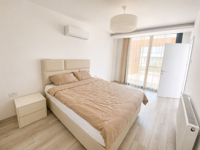 Girne Ozanköy'de Türk Koçanlı Özel Havuzlu Lüks Satılık 4+1 Villa !! - Fotoğraf 1