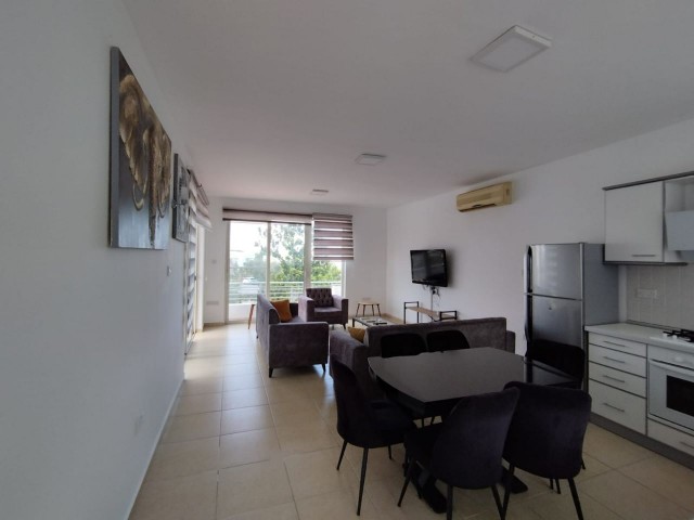 Girne Esentepe Turtle Bay Sitesinde Dağ ve Deniz Manzaralı, Eşyalı Satılık 2+1 Penthouse !! - Fotoğraf 3