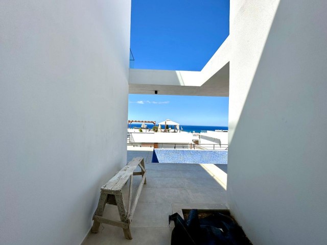 Kuzey Kıbrıs Esentepe’de Panoramik Deniz Manzaralı Satılık Villa !! - Fotoğraf 1