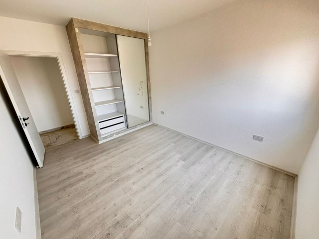 LEFKOŞA KÜÇÜK KAYMAKLI'DA TÜRK MALI ASANSÖRLÜ BİNADA 2+1 LÜKS DAİRE !!