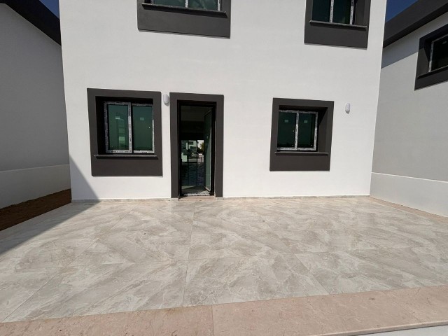 Lefkoşa Yenikent'te Türk Koçanlı Satılık 4+1 Villalar !! - Fotoğraf 2