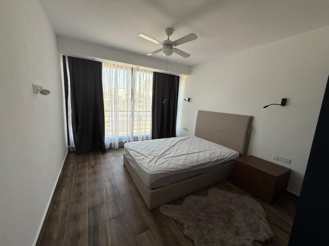 GİRNE MERKEZ'DE LÜKS RESIDENCE'TA SATILIK 2+1 DAİRE !!