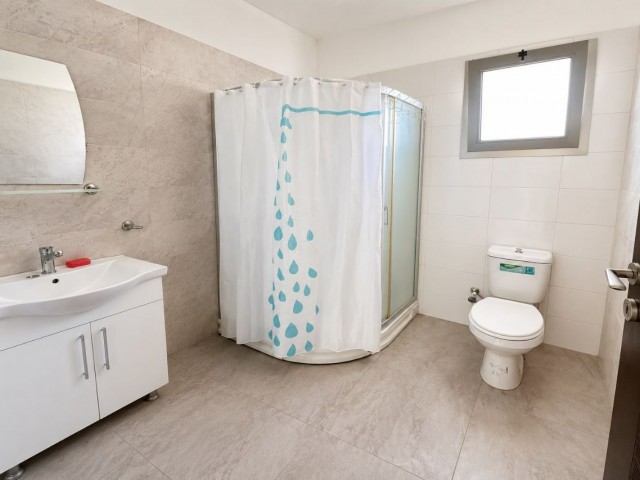 GİRNE KARAOĞLANOĞLU’NDA TÜM VERGİLERİ ÖDENMİŞ SATILIK 1+1 DAİRE !!