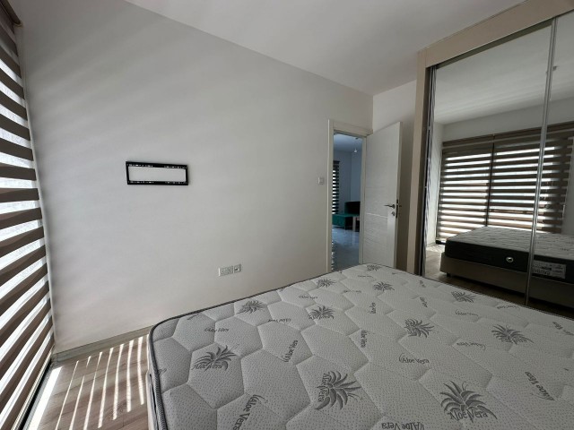 Girne Merkez’de Merkezi Konumda Eşyalı Satılık 2+1 Penthouse !! Kaçırılmaz Fırsat !! - Fotoğraf 3