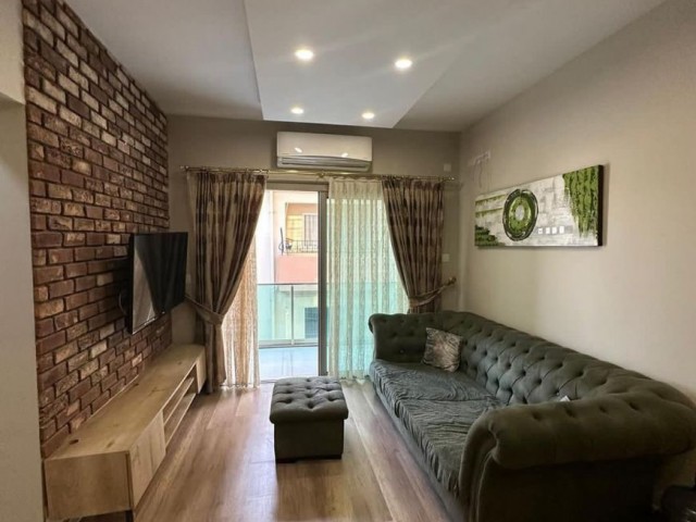 Gazimağusa Gülseren bölgesinde denize çok yakın yıllık kiralaması olan satılık 2+1 daire AYŞE KEŞ 05488537006 - Fotoğraf 1