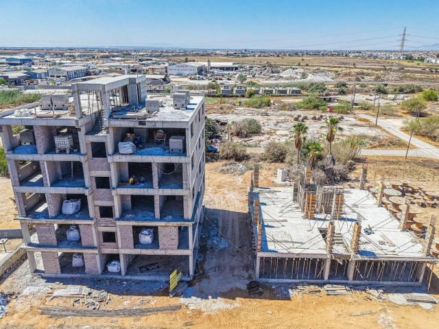 Gazimağusa Merkez Doğu Akdeniz Üniversitesi yakının da geniş metrekareli satılık 2+1 daire Habibe ÇETİN 05488547005 - Fotoğraf 1