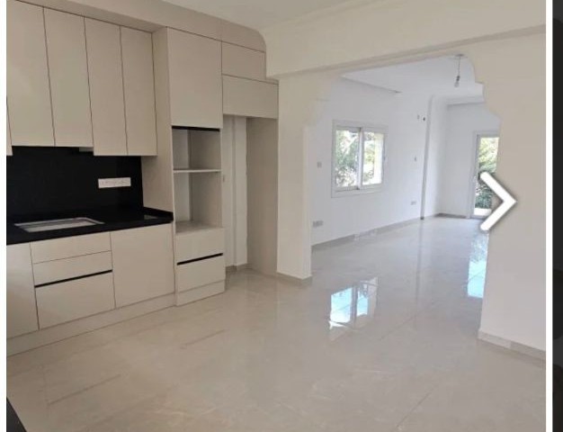 İskele Loungbeach bölgesinde deniz manzaralı ,en güzel beachlere yürüme mesafesi FIRSAT satılık 3+1 villa AYŞE KEŞ 05488537006 - Fotoğraf 2