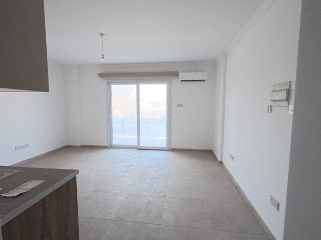İskele loungbeach bölgesinde FIRSAT tüm vergileri ödenmiş, denize yürüme mesafesinde ister tatil yapabileceğiniz, isterseniz yatırım amaçlı kullanabileceğiniz 1+0 daire AYŞE KEŞ 05488537006 - Fotoğraf 2