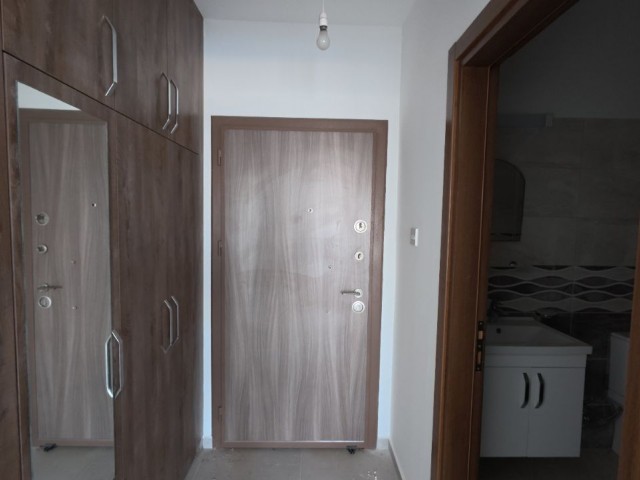 İskele loungbeach bölgesinde FIRSAT tüm vergileri ödenmiş, denize yürüme mesafesinde ister tatil yapabileceğiniz, isterseniz yatırım amaçlı kullanabileceğiniz 1+0 daire HABİBE ÇETİN 05488547005 - Fotoğraf 2