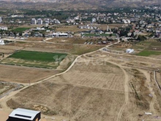 MİNARELİKÖYDE SATILIK ARSALAR