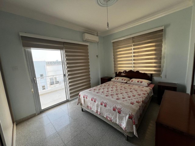 İskele Long Beach Bölgesi Pera Mackenzinin Karşısı Kesintisiz Plaj Manzaralı 2+1 Daire - Fotoğraf 1
