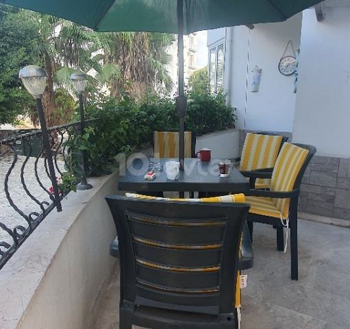 Girne Les Ambasador Hotel bölgesi...Zemin kat bahçeli, ebeveyn banyo tuvalet, gardrop odası, kiler odası, büyük balkon,bbq alanı ....(Sözleşme ile devredilecektir) - Fotoğraf 3