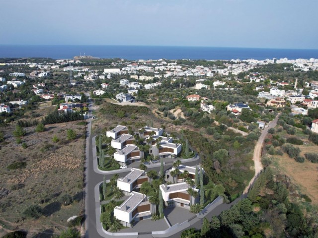 Zeytinlik , Türk koçanlı 4+1, triplex asansörlü, 420 m2 kullanım alanı, 1100 m2 bahçeli , deniz manzaralı, cam asansörlü 14 x 6m. Havuzlu - Fotoğraf 4