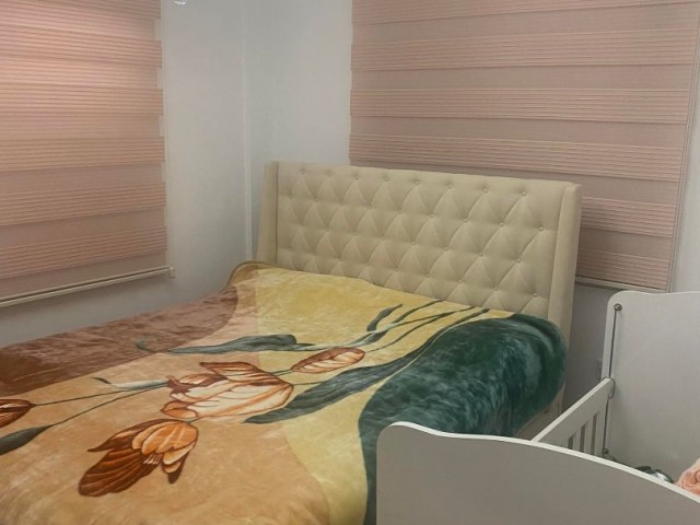 Yenikent Gonyeli belediyesi Binası civarı orta kat daire..Turk tapulu 125m2.( orta kat) - Fotoğraf 4