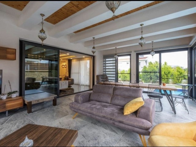 Girne Karaoglanoğlu da Ultralüks yeni villa, tapusu hazır, esdeğer tapu. - Fotoğraf 3