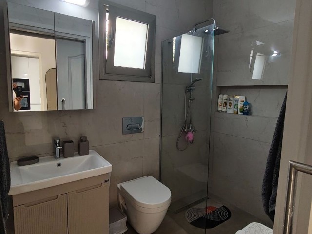 Edremit bölgesi bakımlı havuzlu sitede 4+1 eşdeğer tapulu villa. - Fotoğraf 2