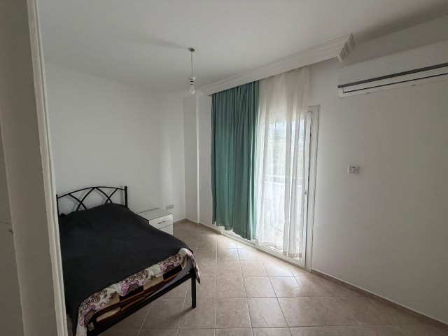 Satılık 2+1  120 M2 daire ..Nusmar market Bolgesi