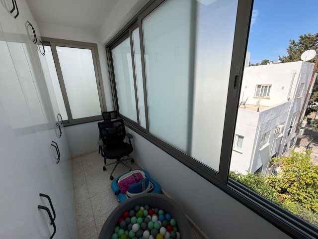 Girne Merkez, 2 Ev Birleşimi Satılık 4+2 Daire 285.000 STG / +905338202346 - Fotoğraf 4