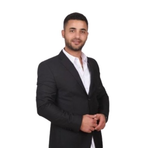 Canay Sakallılar