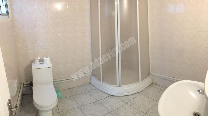 Lefkoşa Ortaköy Bölgesi Eziç Restorant Karşısı 3+1 Eşyasız Geniş Daire Ticari Olarak Kiralık